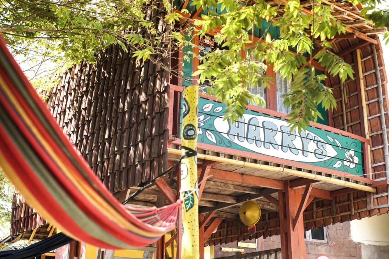 Harry'S Ocean House Watukarung Homestay Kalak 외부 사진